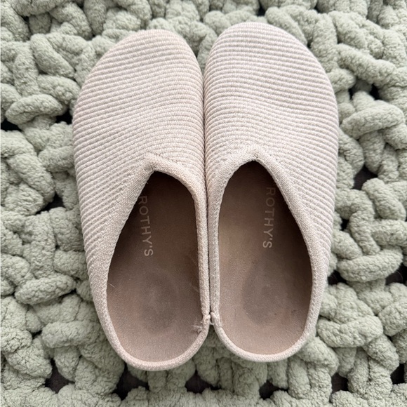 Rothy's Cream Textured Clogs - Picture 1 of 7